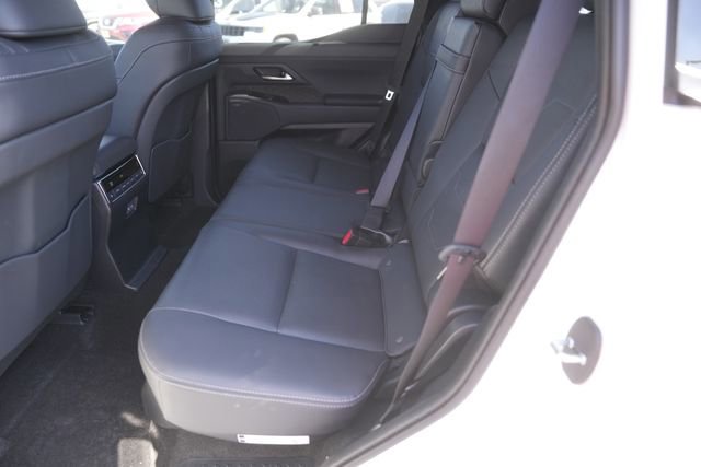 Used 2025 Lexus GX 550 w/ Cold Area Package image 13