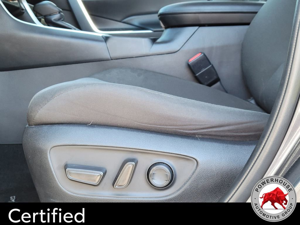 Used 2022 Toyota RAV4 XLE image 24