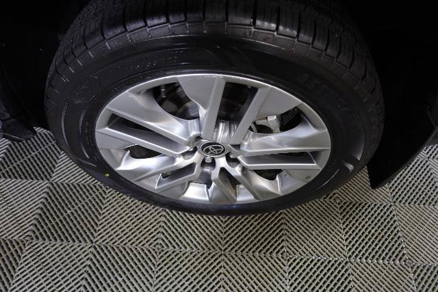 Used 2022 Toyota RAV4 XLE Premium AWD/4WD image 39