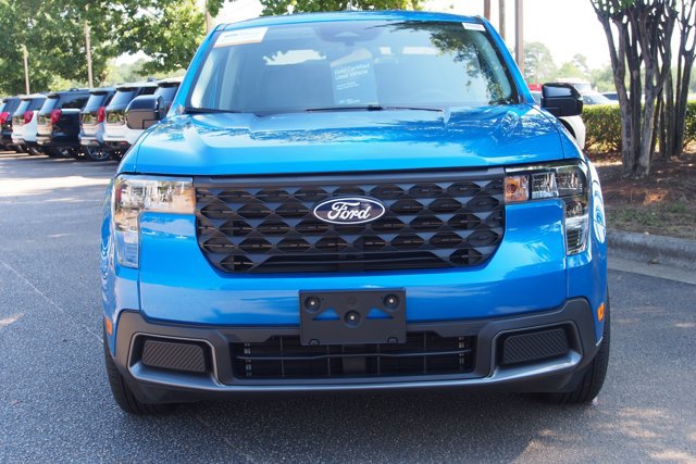 Certified 2025 Ford Maverick XLT w/ XLT Luxury Package FWD image 2