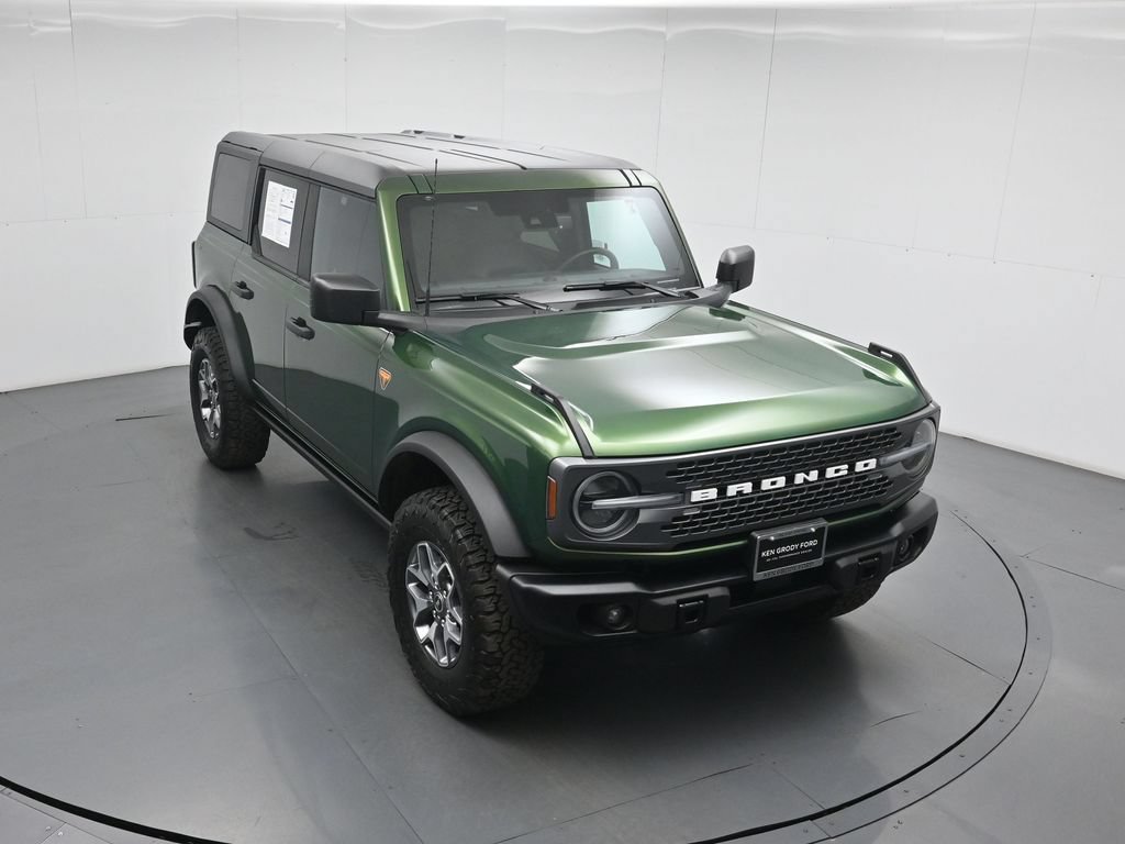 Certified 2025 Ford Bronco Badlands AWD/4WD image 38