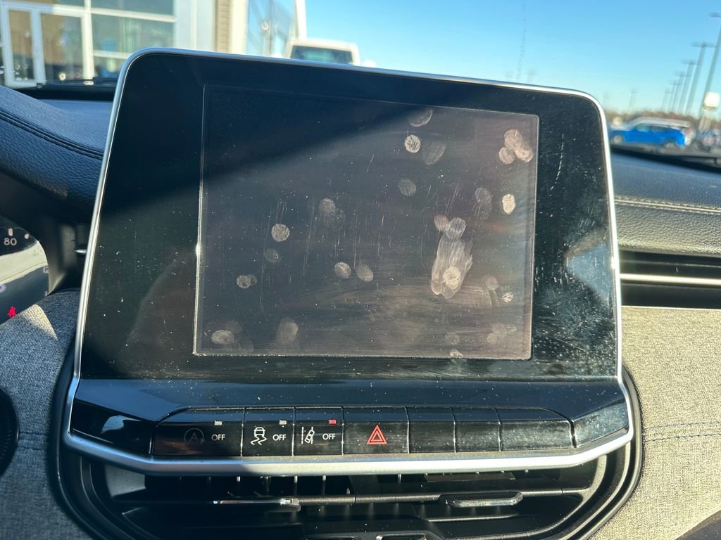 Used 2022 Jeep Compass Latitude image 12