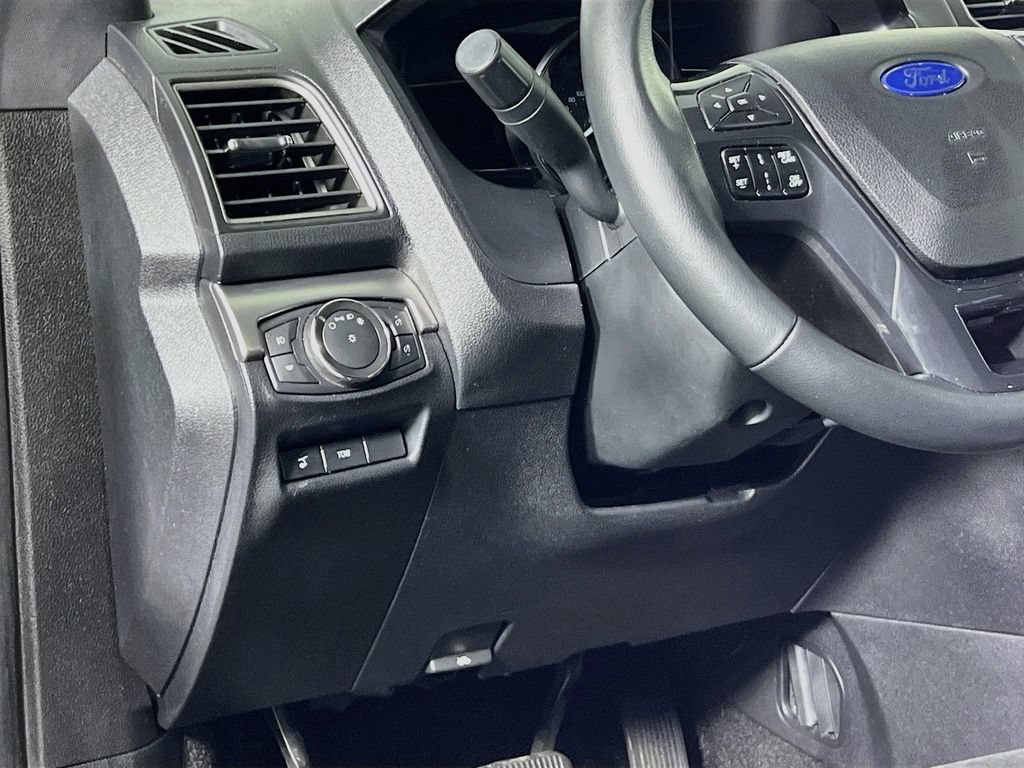 Certified 2018 Ford Explorer XLT w/ Equipment Group 202A AWD/4WD image 10
