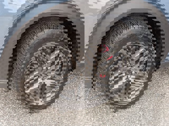 Certified 2025 Ford Explorer ST-Line w/ Premium Package image 11