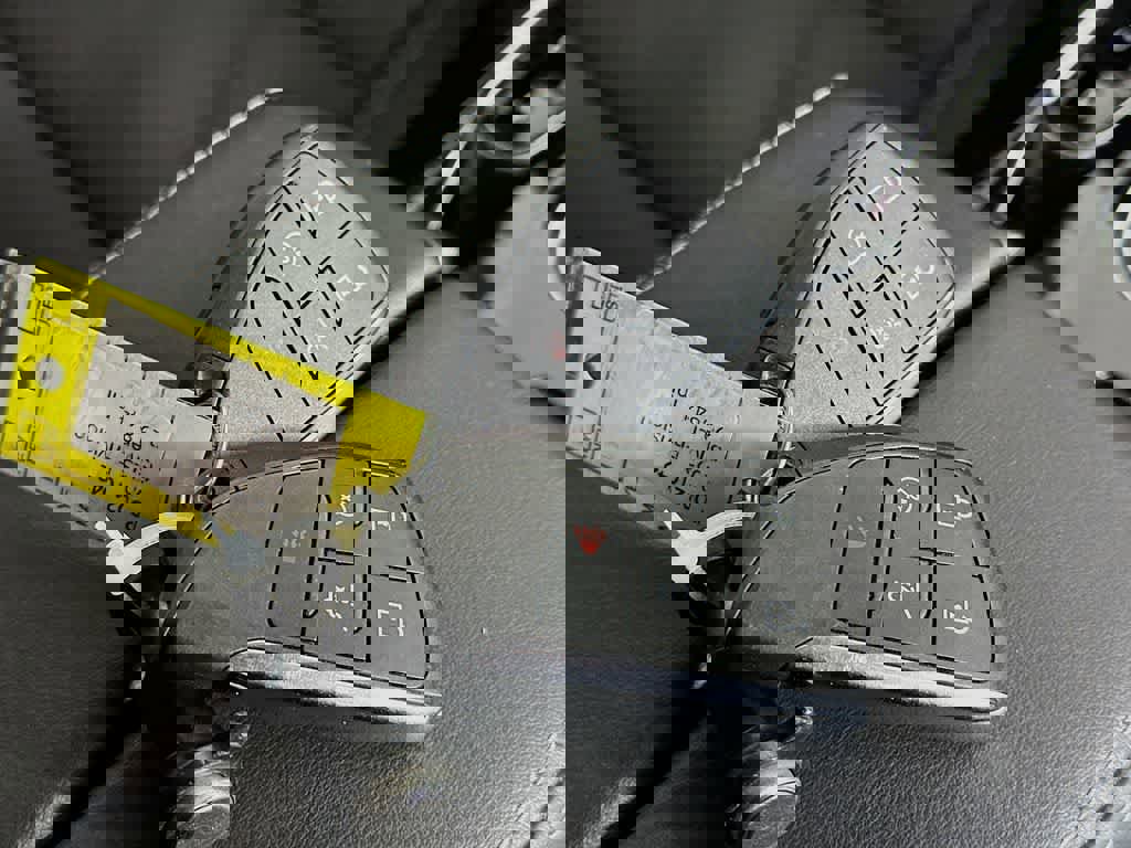 Used 2023 Buick Envision Essence image 22