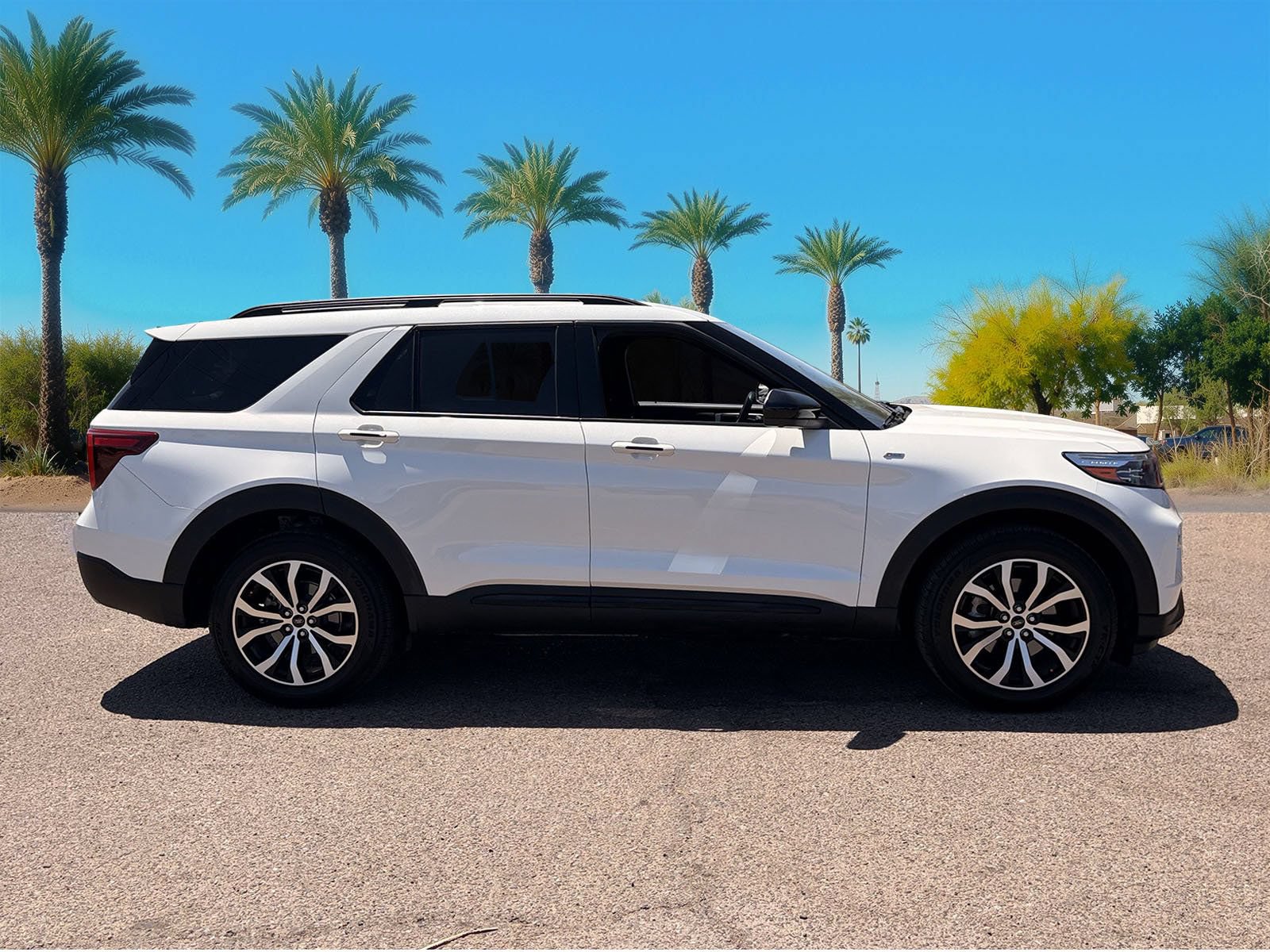 Certified 2023 Ford Explorer ST-Line AWD/4WD image 6