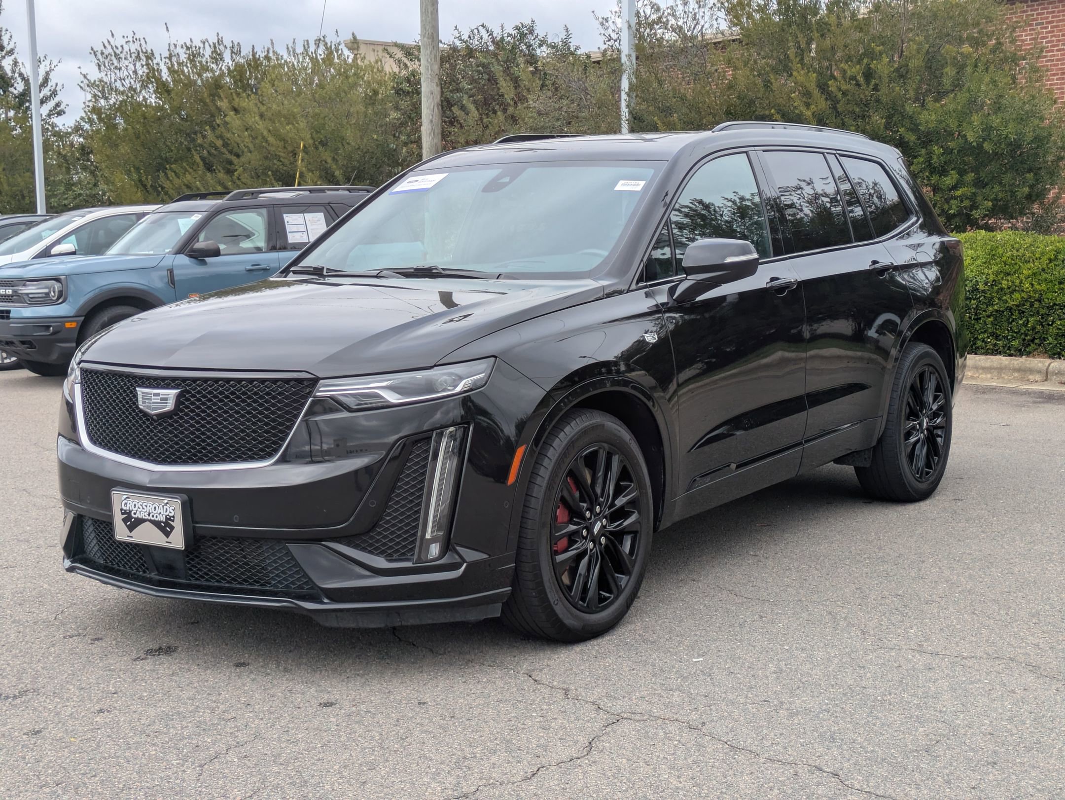 Used 2024 Cadillac XT6 Sport w/ LPO, Onyx Lite Package image 8