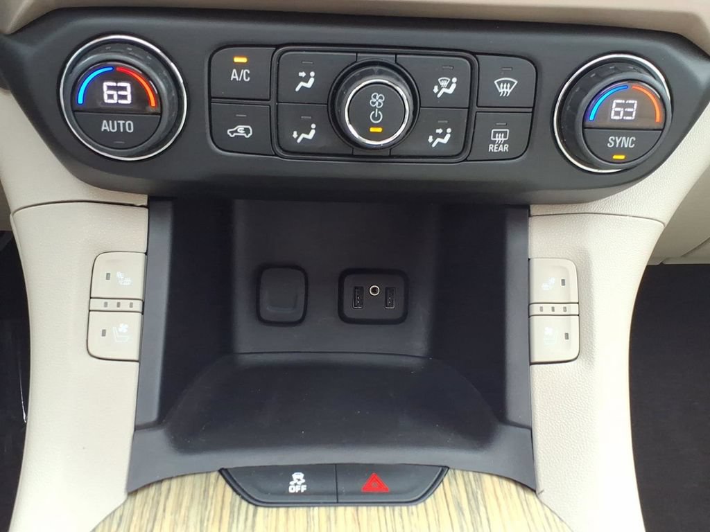 Used 2019 GMC Acadia Denali w/ Technology Package AWD/4WD image 19
