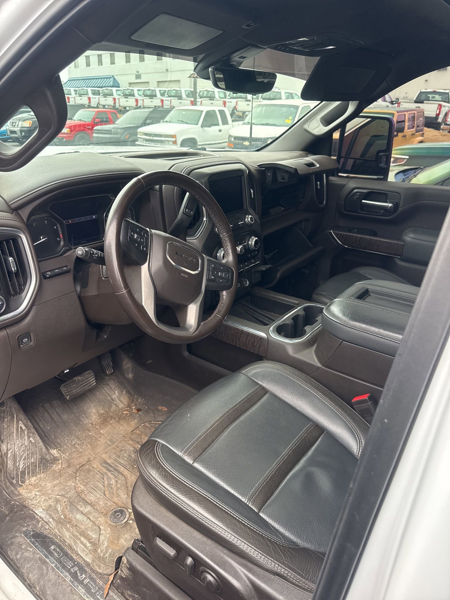 Used 2022 GMC Sierra 3500 Denali w/ Denali Ultimate Package image 5