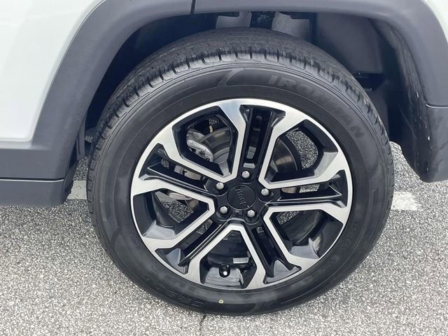 Used 2024 Jeep Compass Limited image 10