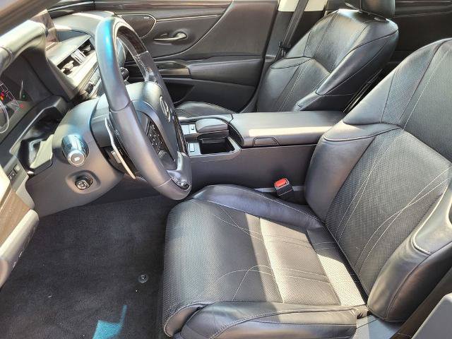 Used 2019 Lexus ES 350 Ultra Luxury FWD image 16