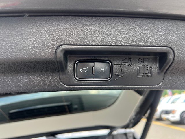 Certified 2025 Ford Explorer Active AWD/4WD image 34