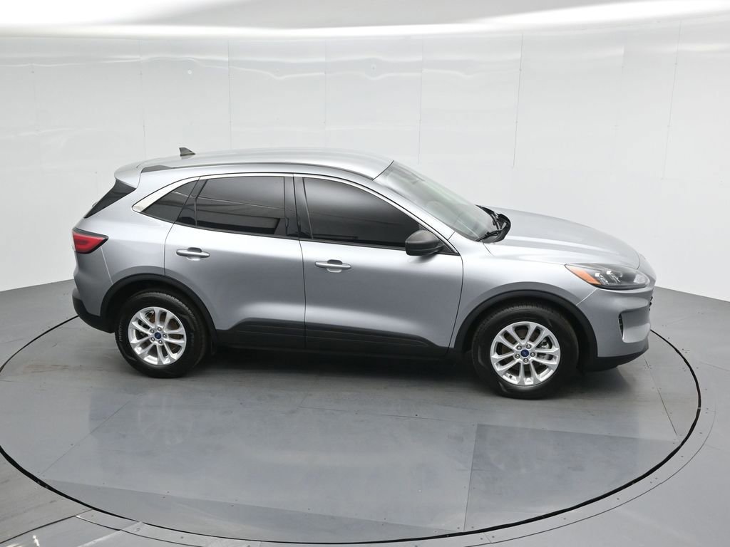 Certified 2022 Ford Escape SE image 10