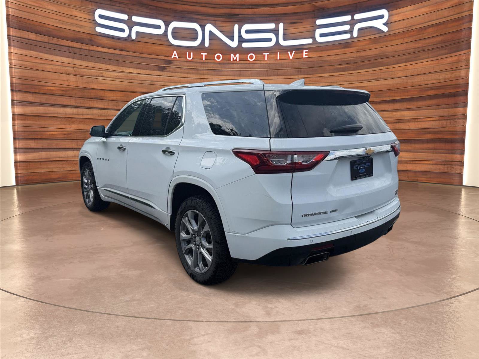 Used 2021 Chevrolet Traverse Premier AWD/4WD image 4