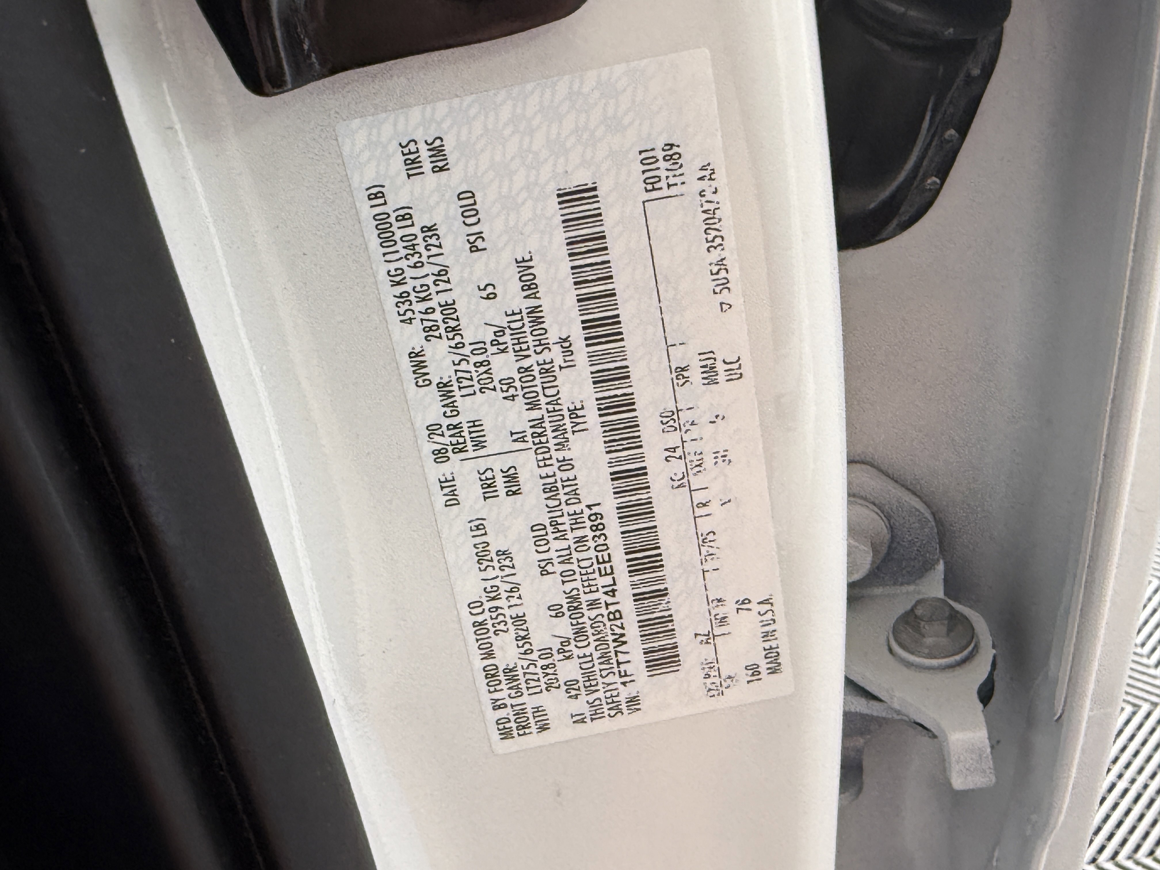 Certified 2020 Ford F250 Platinum w/ FX4 Off-Road Package image 33