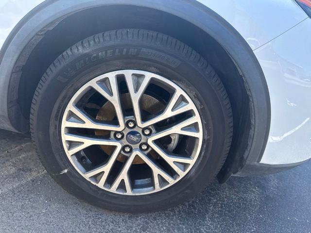 Certified 2021 Ford Escape SEL FWD image 10