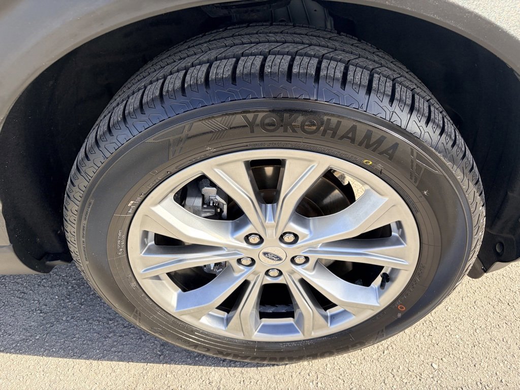 Certified 2021 Ford Explorer XLT w/ Equipment Group 202A image 33