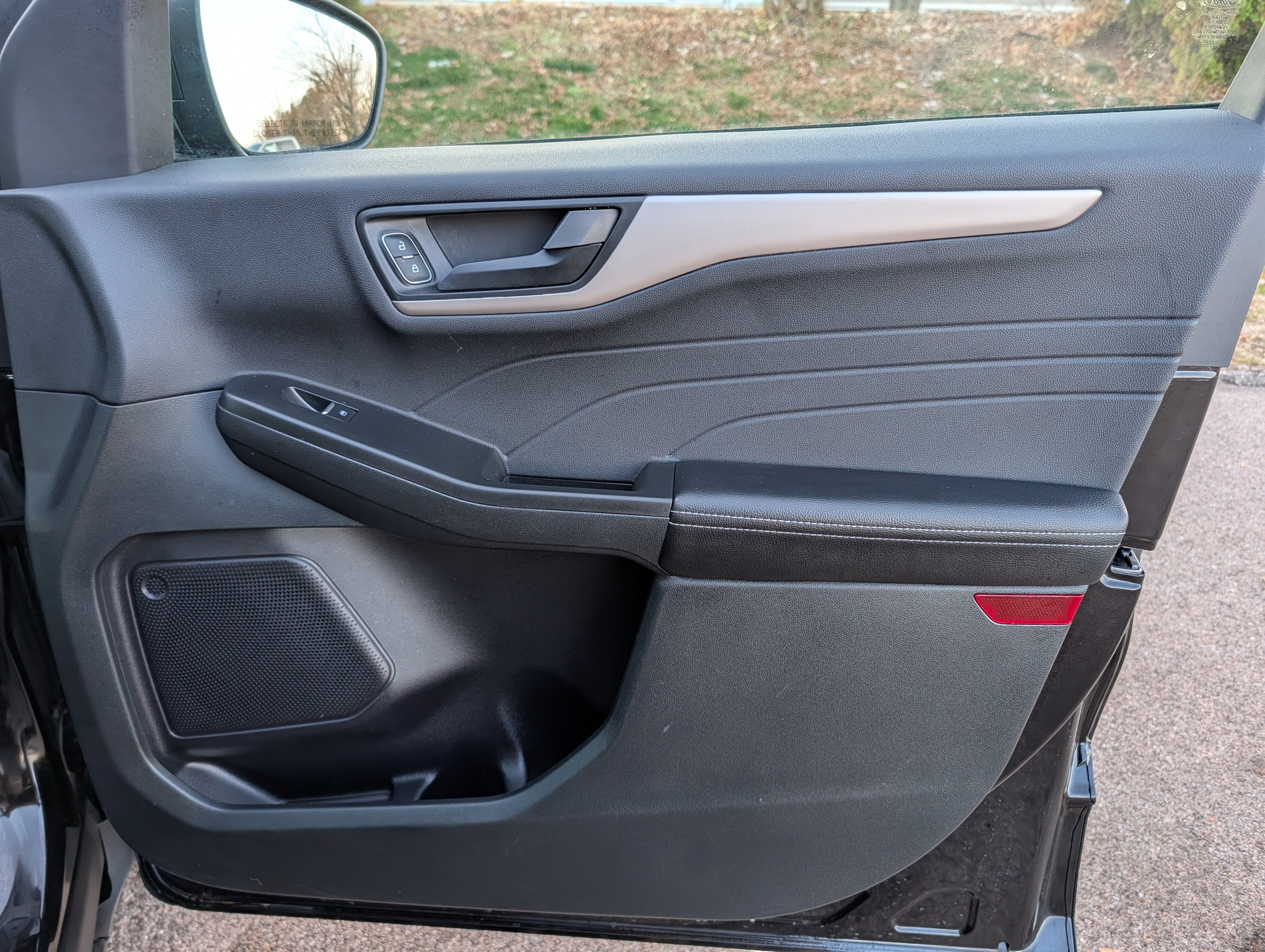 Certified 2022 Ford Escape SE w/ Cold Weather Package image 31