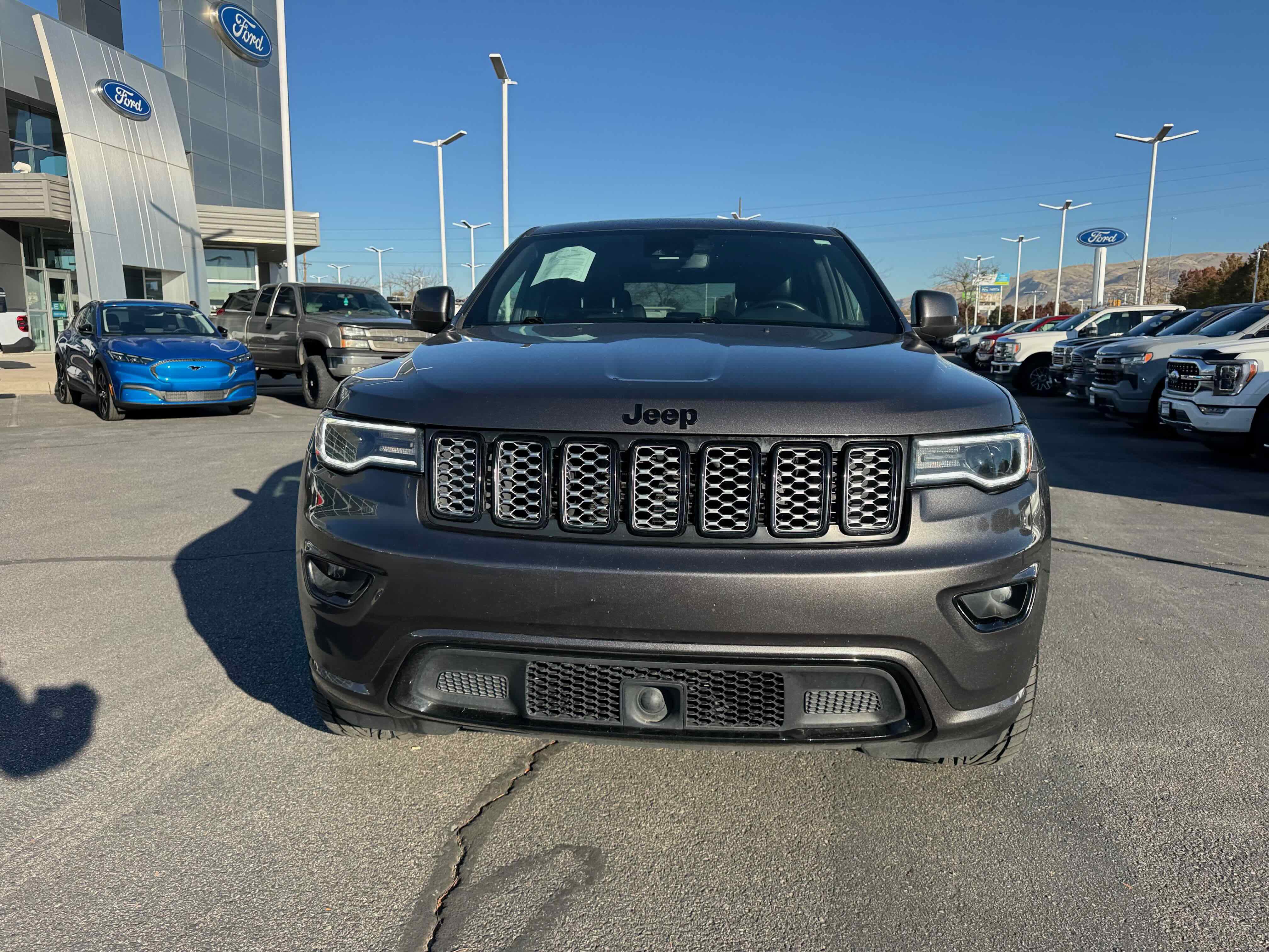 Used 2021 Jeep Grand Cherokee Laredo X image 10