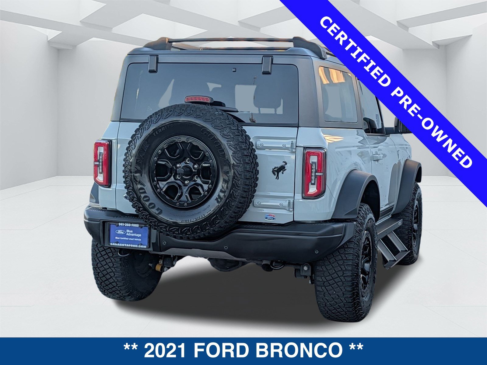 Certified 2021 Ford Bronco First Edition AWD/4WD image 5