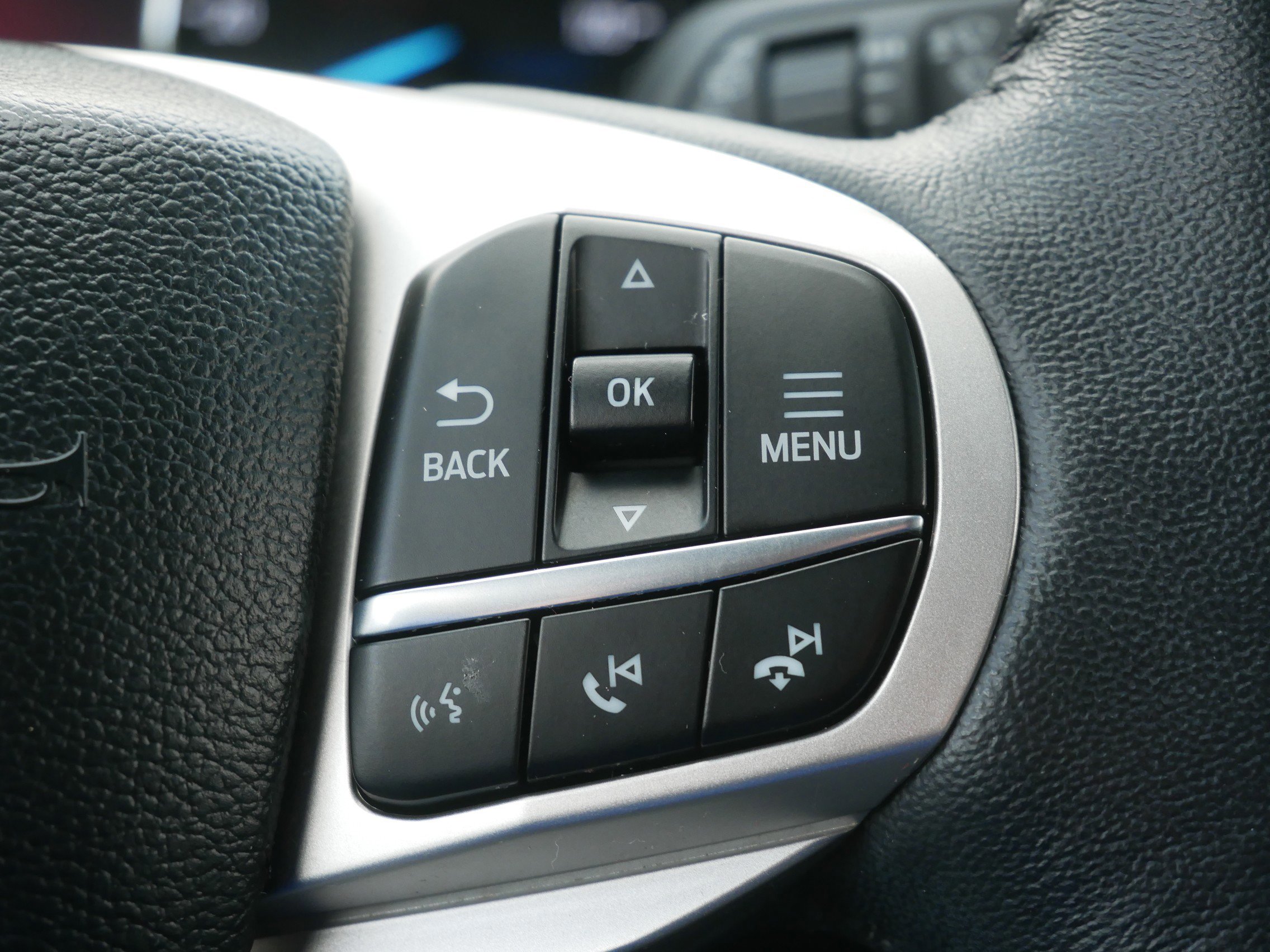 Certified 2023 Ford Explorer XLT w/ Equipment Group 202A image 20