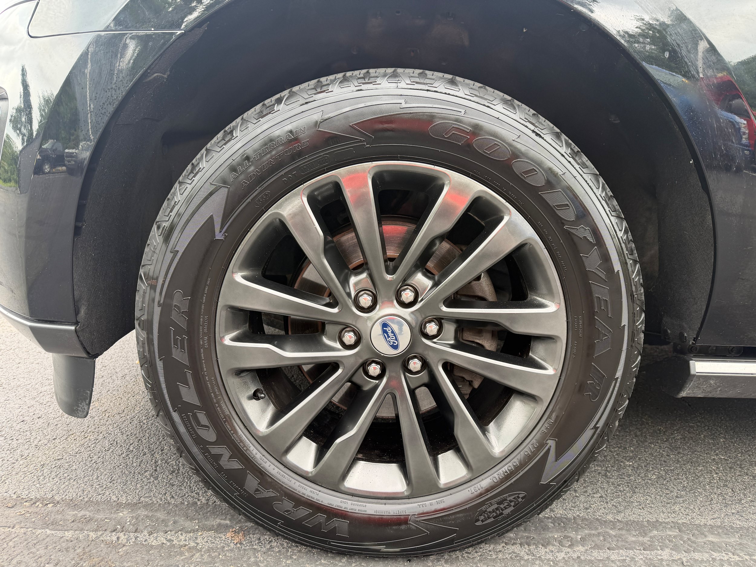 Certified 2019 Ford Expedition Max Limited w/ Driver Assistance Package AWD/4WD image 10