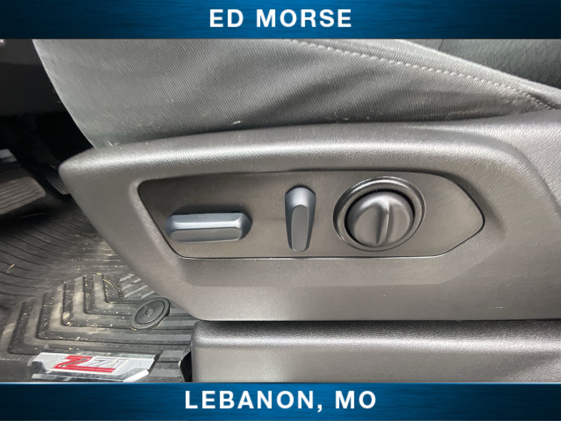 Used 2022 Chevrolet Silverado 1500 RST AWD/4WD image 32