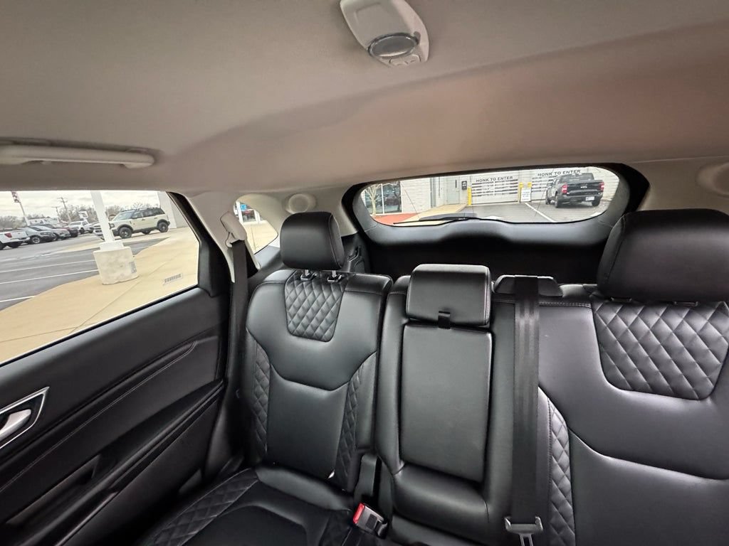 Certified 2024 Ford Edge Titanium AWD/4WD image 34