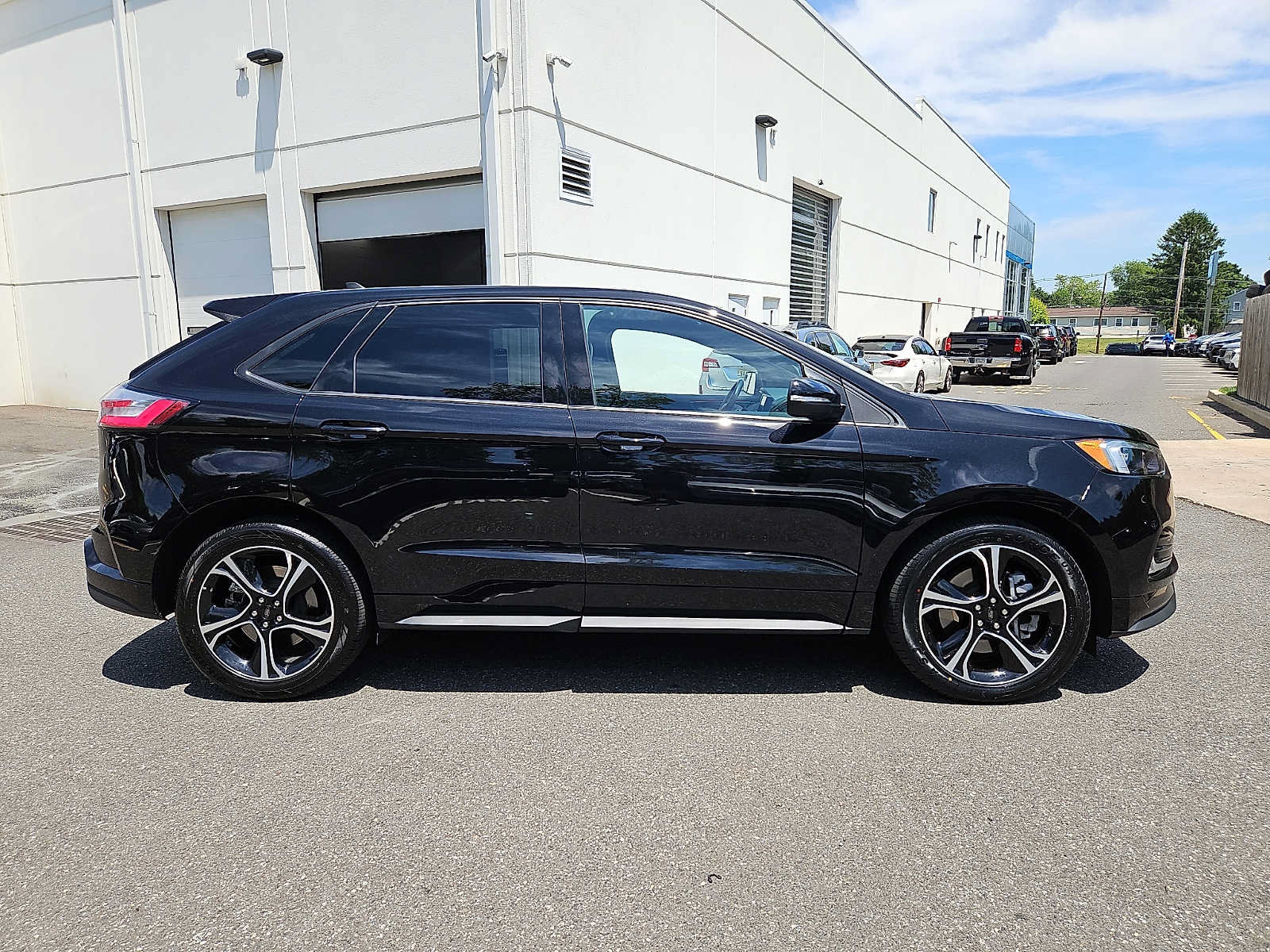 Certified 2023 Ford Edge ST AWD/4WD image 8