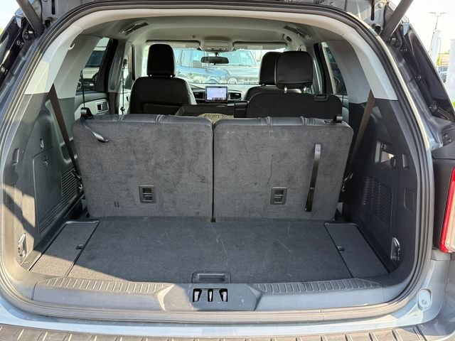 Certified 2023 Ford Explorer XLT w/ Equipment Group 202A AWD/4WD image 27