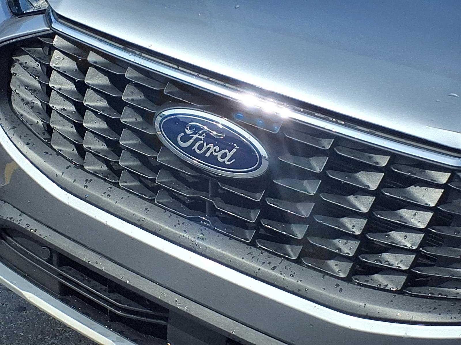 Certified 2024 Ford Escape Active AWD/4WD image 32