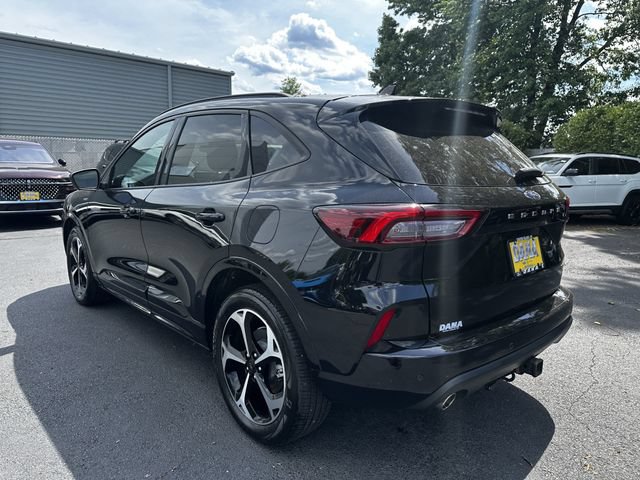 Certified 2023 Ford Escape ST-Line Select w/ Tech Pack #2 AWD/4WD image 7