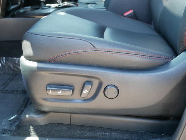 Used 2020 Toyota 4Runner TRD Off-Road Premium w/ Moonroof Package AWD/4WD image 15