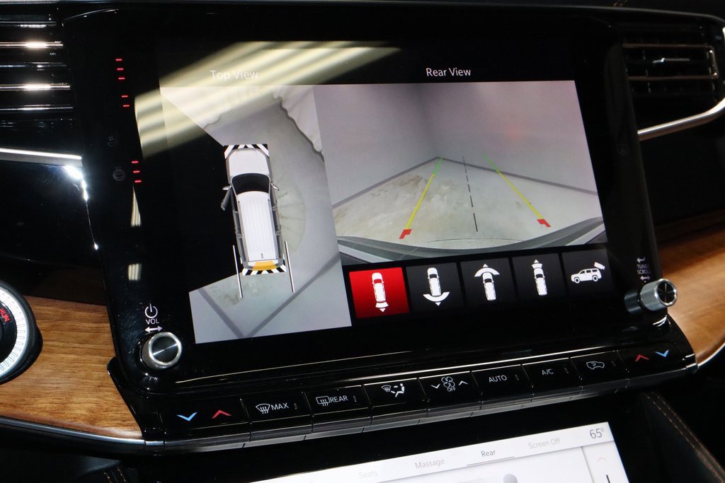 Used 2022 Jeep Grand Wagoneer Series III image 3