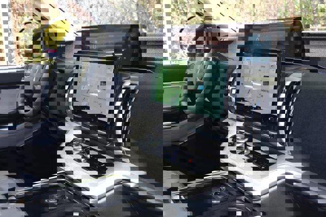 Certified 2025 Ford Expedition Active image 10