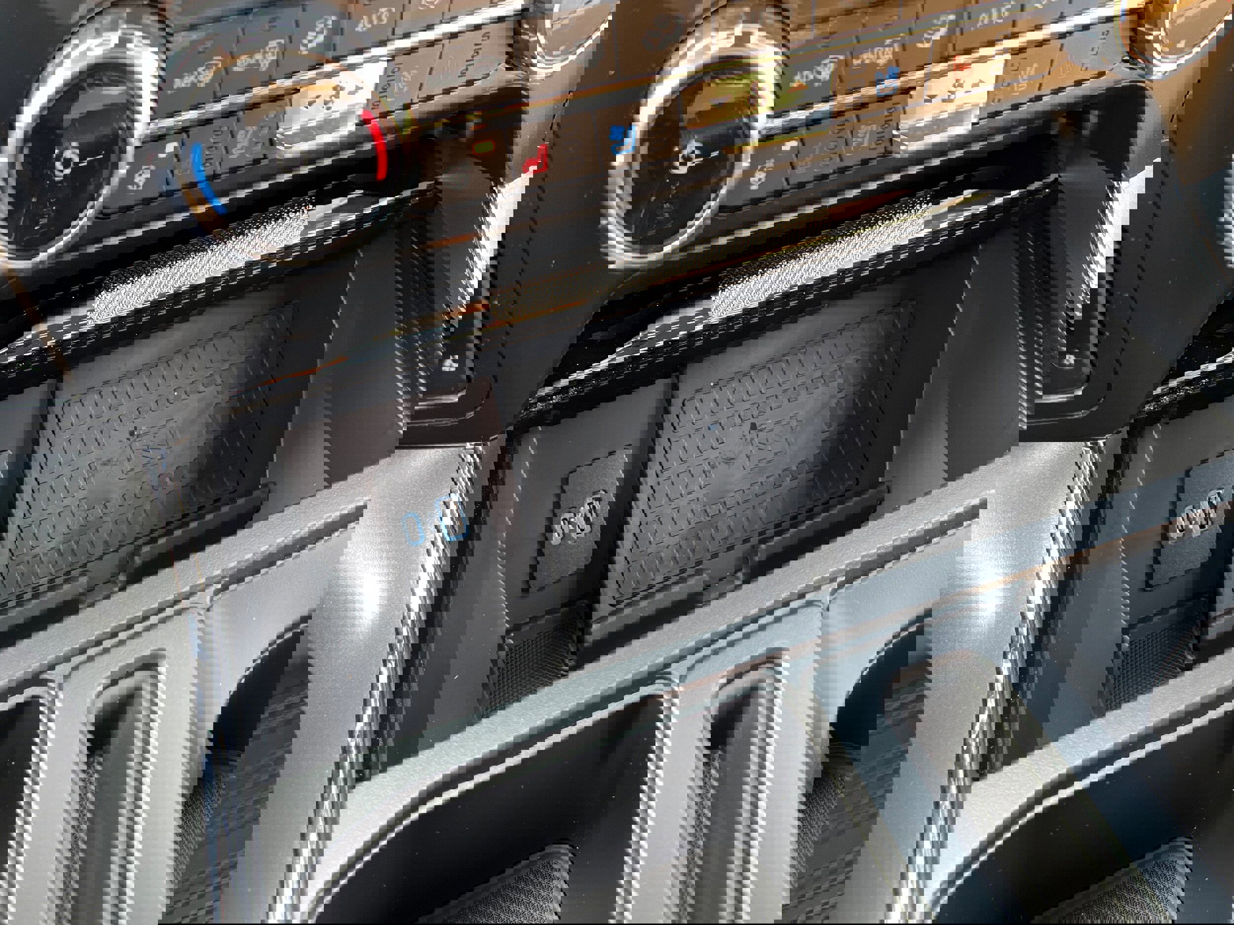 Certified 2023 Ford F250 Lariat w/ Chrome Package image 25