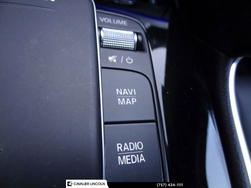 Used 2024 Mercedes-Benz GLS 450 4MATIC image 47