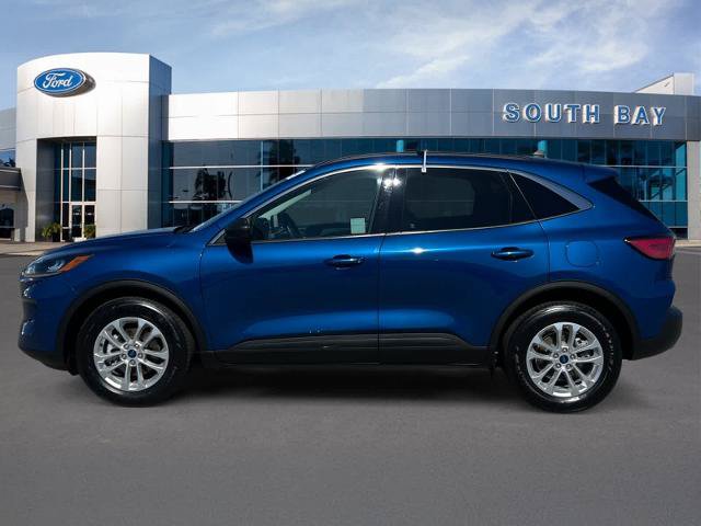 Certified 2022 Ford Escape SE w/ Cold Weather Package AWD/4WD image 2