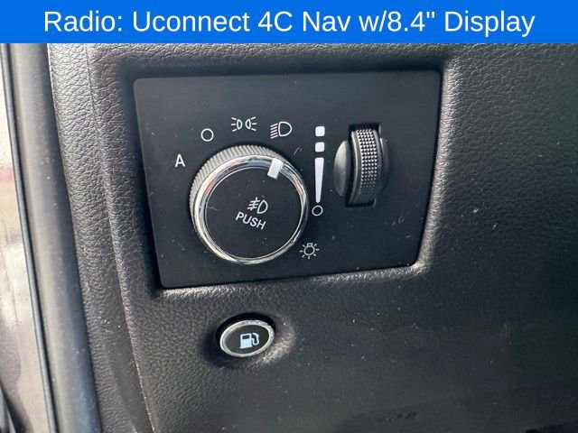 Used 2020 Jeep Grand Cherokee Limited image 13