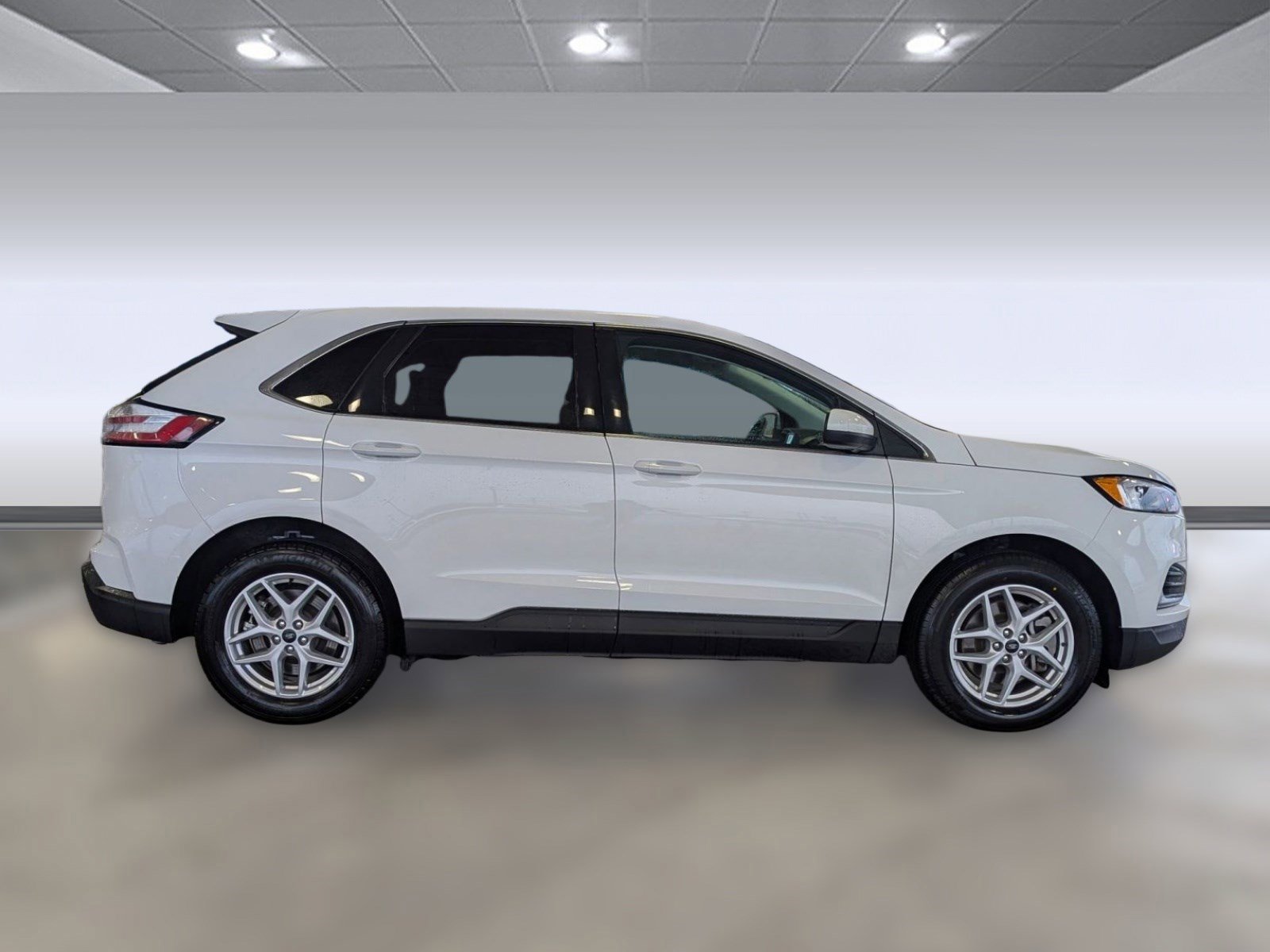 Certified 2024 Ford Edge SEL image 6