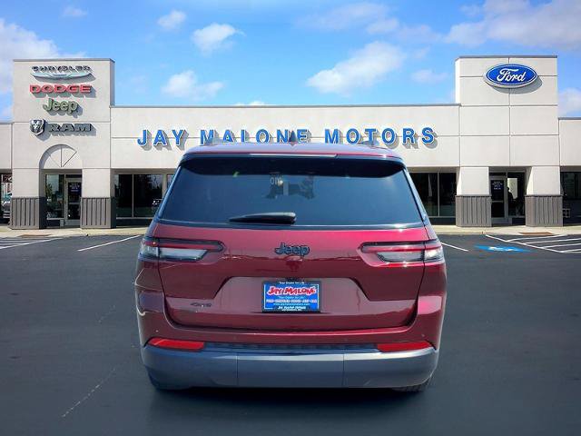 Used 2023 Jeep Grand Cherokee L Laredo AWD/4WD image 3