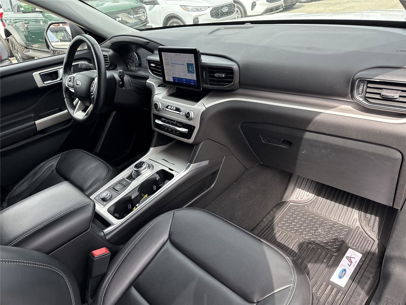 Certified 2023 Ford Explorer XLT w/ Equipment Group 202A image 19