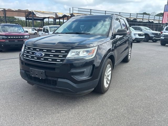 Certified 2017 Ford Explorer FWD image 2