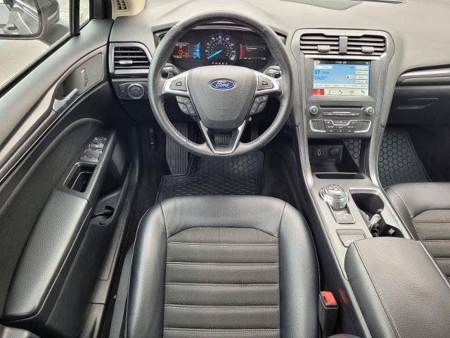 Certified 2018 Ford Fusion SE w/ Equipment Group 201A FWD image 20