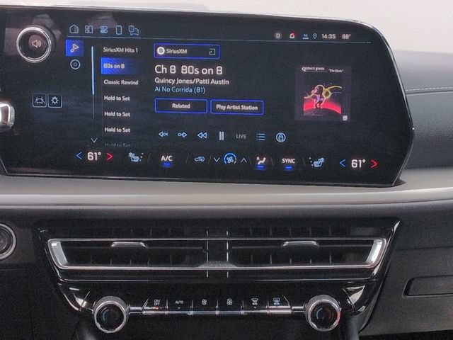 Used 2025 Chevrolet Traverse LT w/ Enhanced Driving Package FWD image 18