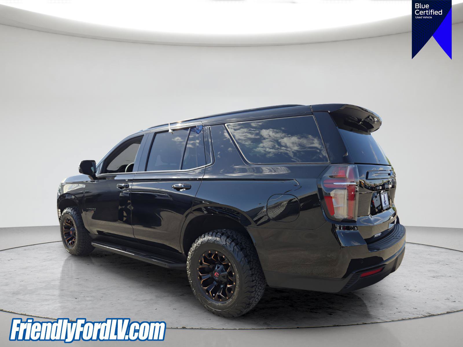 Used 2024 Chevrolet Tahoe RST w/ Luxury Package AWD/4WD image 4