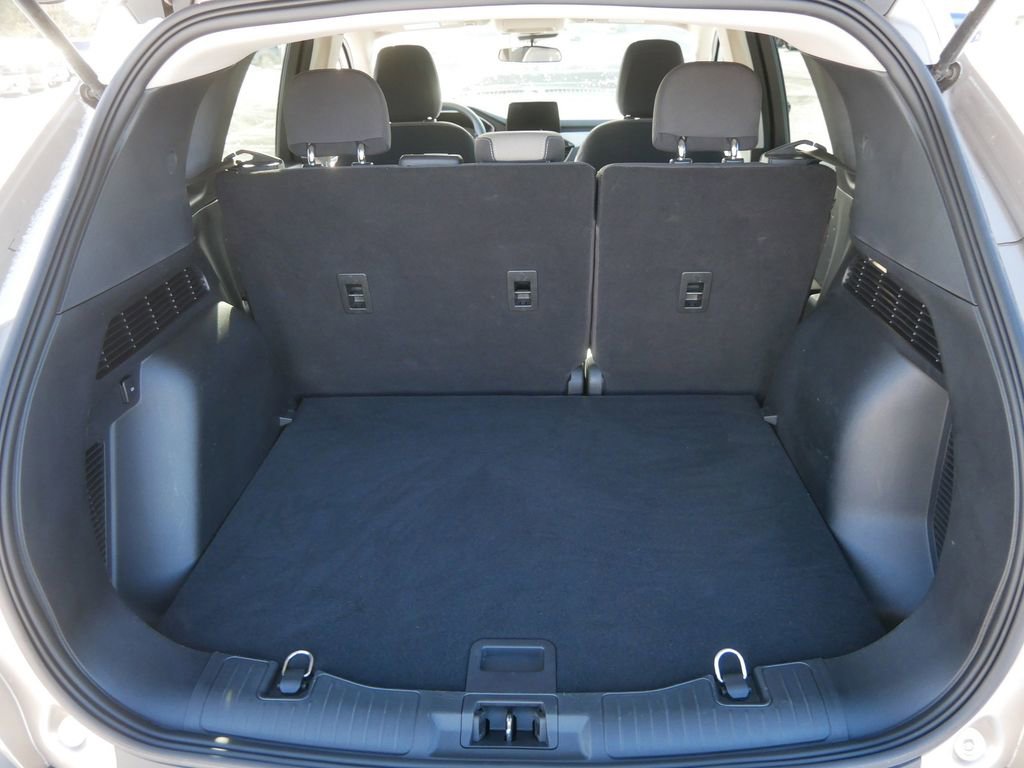Certified 2020 Ford Escape SE image 8