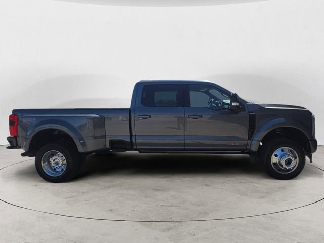 Certified 2025 Ford F450 Platinum w/ FX4 Off-Road Package AWD/4WD image 6
