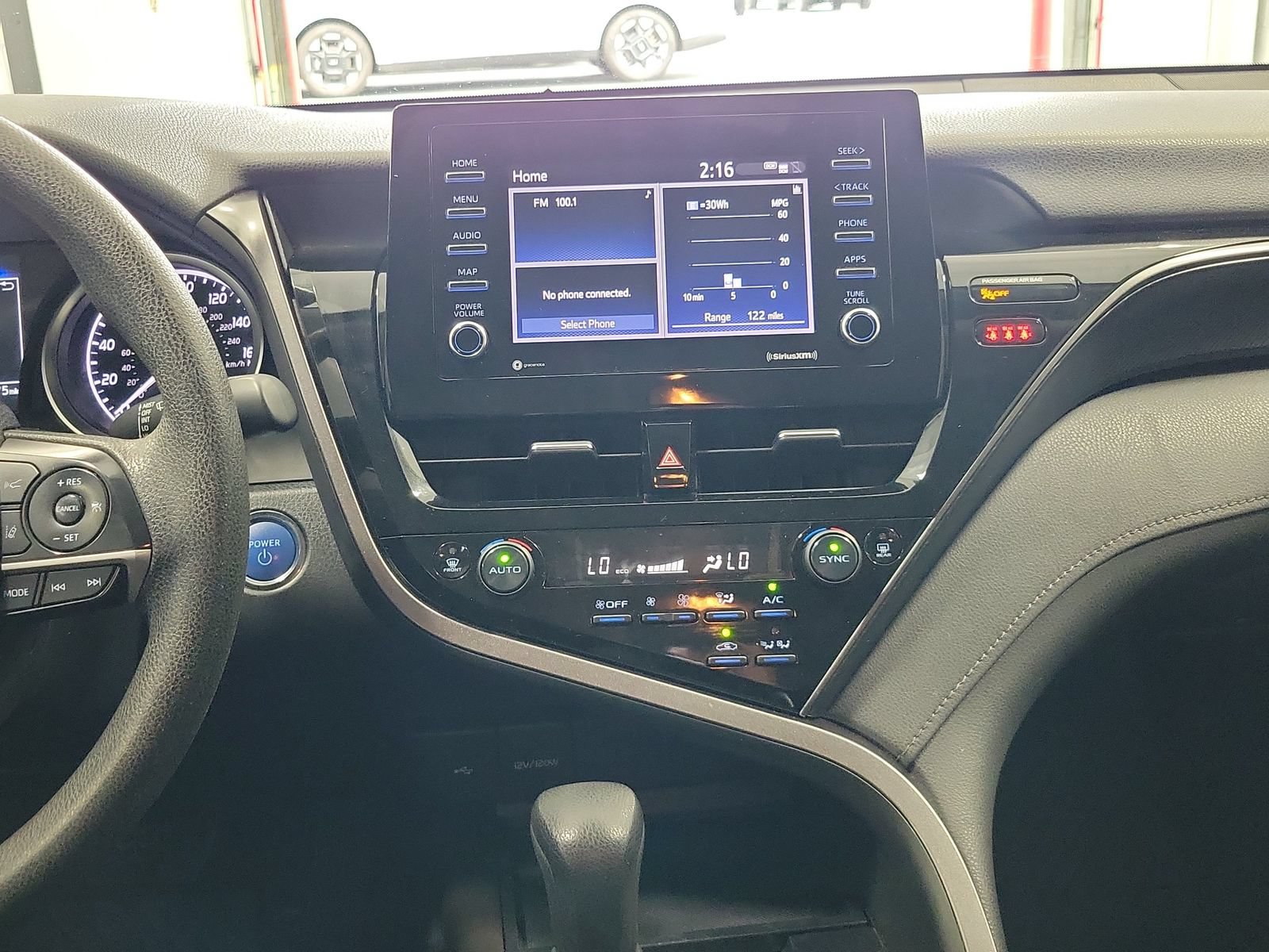 Used 2021 Toyota Camry LE FWD image 27