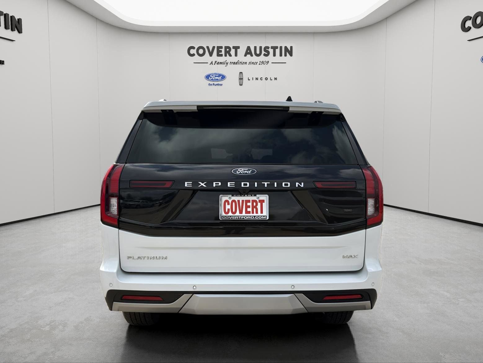 Certified 2025 Ford Expedition Max Platinum AWD/4WD image 4